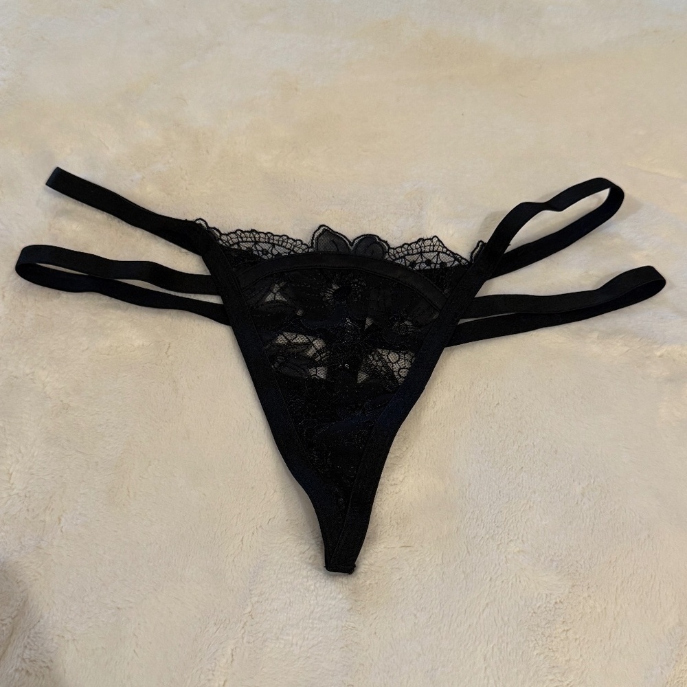 New! For Love and Lemons Black Lace thong Panty 31334